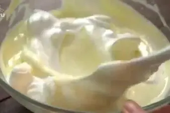 طرز تهیه کیک اسفنجی ماست و لیمو به روش آسان آشپز کُره ای