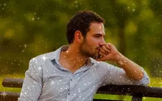 این نشونه های فیزیکی میگه که یکی داره یواشکی بهت فکر میکنه؛ وقتی کسی بی‌صدا به شما فکر می‌کند