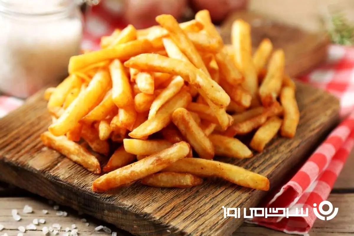 چیکار کنیم سیب زمینی های سرخ شده به هم نچسبن؟