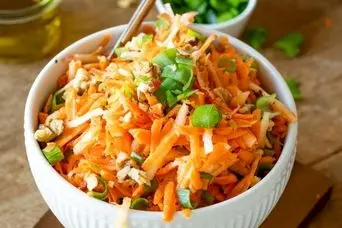 طرز تهیه سالاد هویج و سیب مجلسی