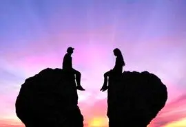 روانشناسی رابطه | این نشونه ها میگه که یک نفر به شما علاقه پنهانی دارد