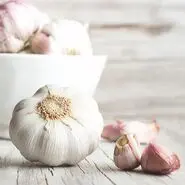 ترفند جادویی درست نگهداری طولانی مدت سیر در خانه؛ چگونه سیر تازه را در فریزر نگه داریم؟