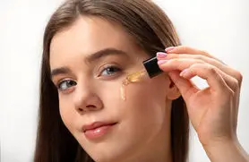 روغن بادام برای جوانسازی زیر چشم