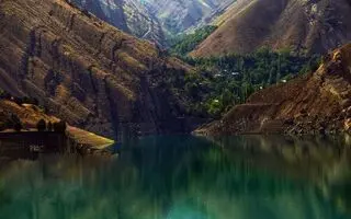 سفر یکروزه لذت بخش به زیباترین روستای نزدیک تهران در بهار؛ روستای واریان در یک ساعتی تهران