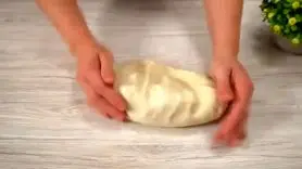 با آرد و آب فقط در ۵ دقیقه در ماهیتابه نان بپزید