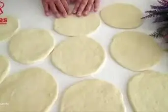 طرز تهیه نان ترکی در 10 دقیقه بدون فر