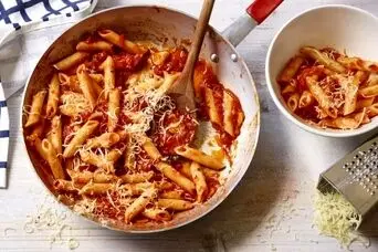غذای فوری با پاستا و پنیر | طرز تهیه پاستای گوجه و پنیر بدون آبکش