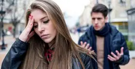 8 نشانه که از نظر عاطفی وابسته هستید، اما واقعا عاشق نیستید
