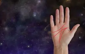 از کف دستت می‌توانی بخوانی که چه نوع عشقی داری یا قراره بدشت بیاری!