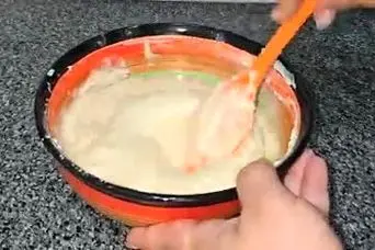 دسر مجلسی و خوشمزه در کمتر از ۲۰ دقیقه ؛ بدون فر با یک تخم‌مرغ 