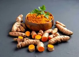 بیماران فشار خون مراقب باشند؛ مصرف ناشتا این ادویه همیشه بی‌خطر نیست!