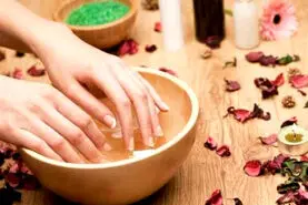 ناخن های محکم و زیبا با این یه ماده خانگی | با این روش خانگی ناخن هاتون دیگه نمیشکند