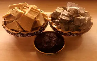 طرز تهیه قره‌قروت سنتی و اصل با آب ماست یا دوغ در منزل