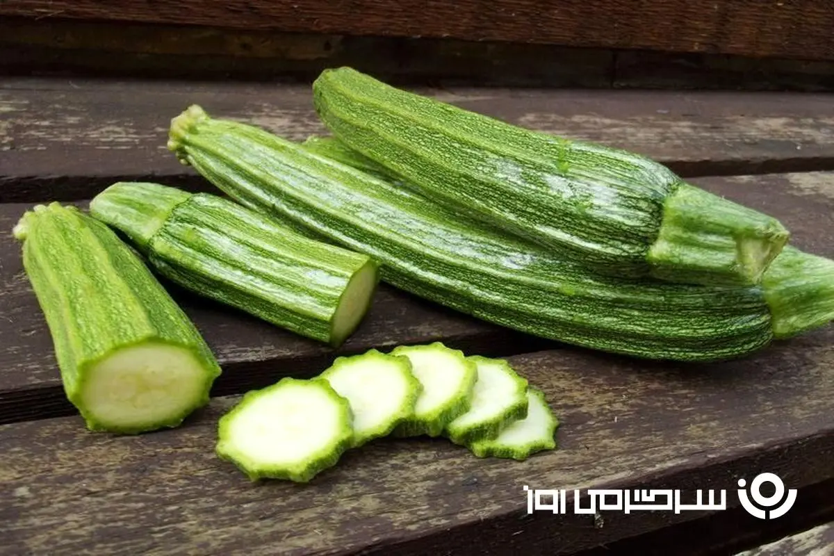 اگر سرتان همیشه توی گوشی است، خوردن این سبزی را فراموش نکنید!