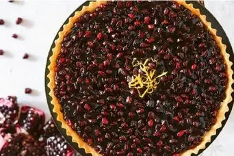 طرز تهیه تارت انار؛ دسر شیک و پاییزی مخصوص شب یلدا