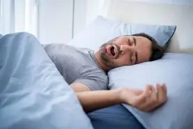 این ساعت بخوابی به تیره شدن پوستت کمک کردی! | در این ساعت خواب پوست را تیره می کند