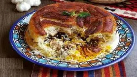 طرز تهیه باسترما پلو با گوشت گوسفندی: غذای مجلسی و اصیل آذری