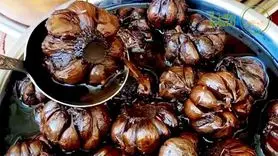 معجزه سیرترشی کهنه برای کبد و گوارش / این ترشی پرطرفدار فشار خون شما را تنظیم می کند