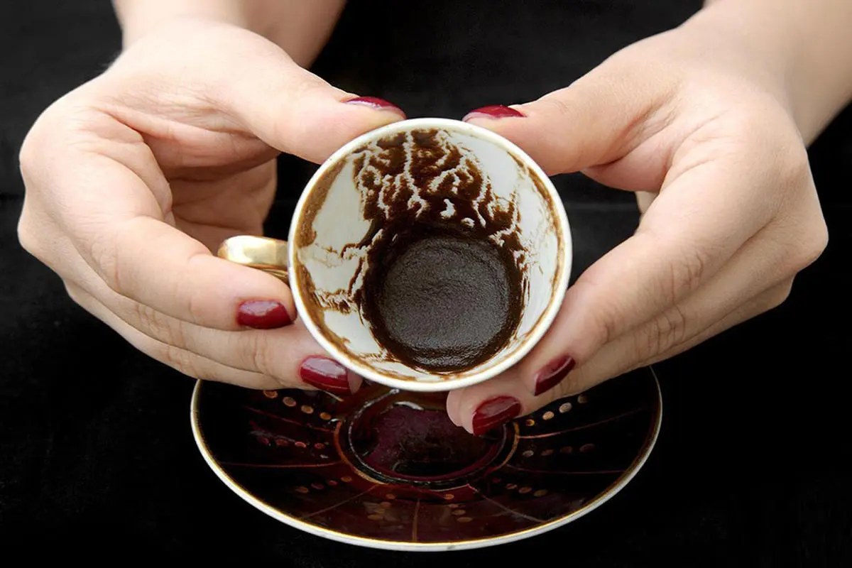 فال قهوه 15 آذرماه |  فال قهوه امروزتان چه راز شگفت انگیزی را برایتان آشکار میکند؟