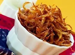 ترفند طلایی سرخ کردن پیاز در مایکروویو؛ سریع و راحت در 5 دقیقه!