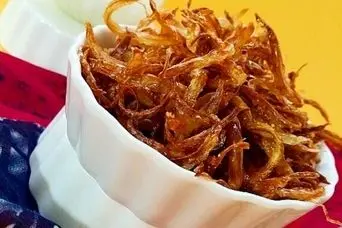 ترفند طلایی سرخ کردن پیاز در مایکروویو؛ سریع و راحت در 5 دقیقه!