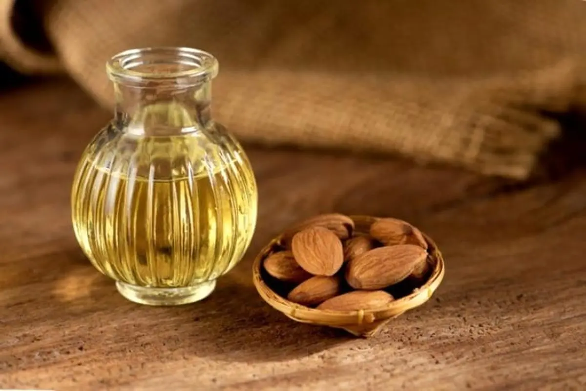 تاثیر معجزه آسای ریختن یک قطره از این روغن داخل ناف برای سلامتی