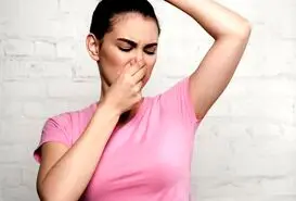 رفع بوی بد زیر بغل با جوش شیرین