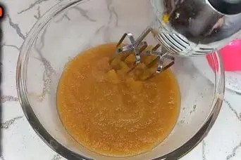 طرز تهیه مارشمالو سیب خانگی نرم و میوه ای دسر فوری بدون فر!