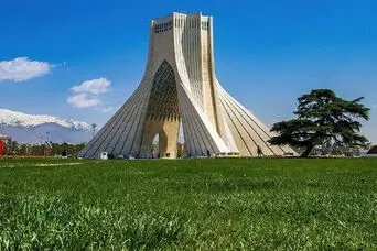 گنجینه تاریخ: میدان آزادی در سال ۱۳۵۳ را ببینید + عکس