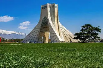 گنجینه تاریخ: میدان آزادی در سال ۱۳۵۳ را ببینید + عکس