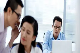 روانشناسی شخصیت | میخوای بفهمی کی پشت سرت غیبت میکنه؟ ترفندش اینجاست!