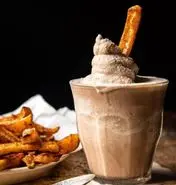 طرز تهیه شکلات یخی خانگی مخصوص مهمانی و شب یلدا