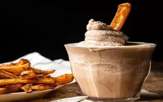 طرز تهیه شکلات یخی خانگی مخصوص مهمانی و شب یلدا